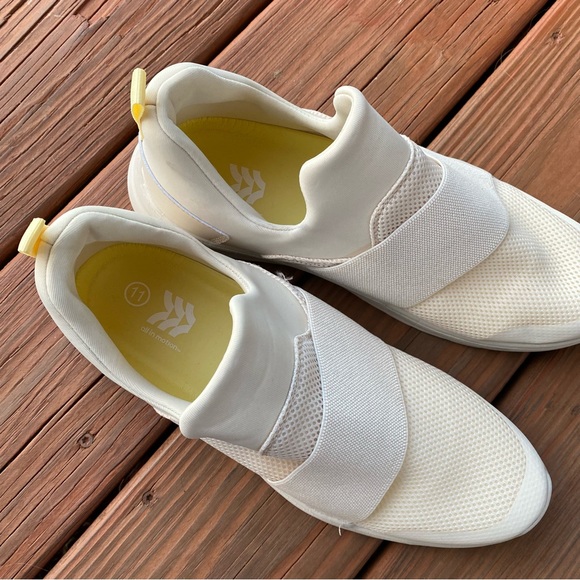 All In Motion Slip On Sneakers - Picture 3 of 5